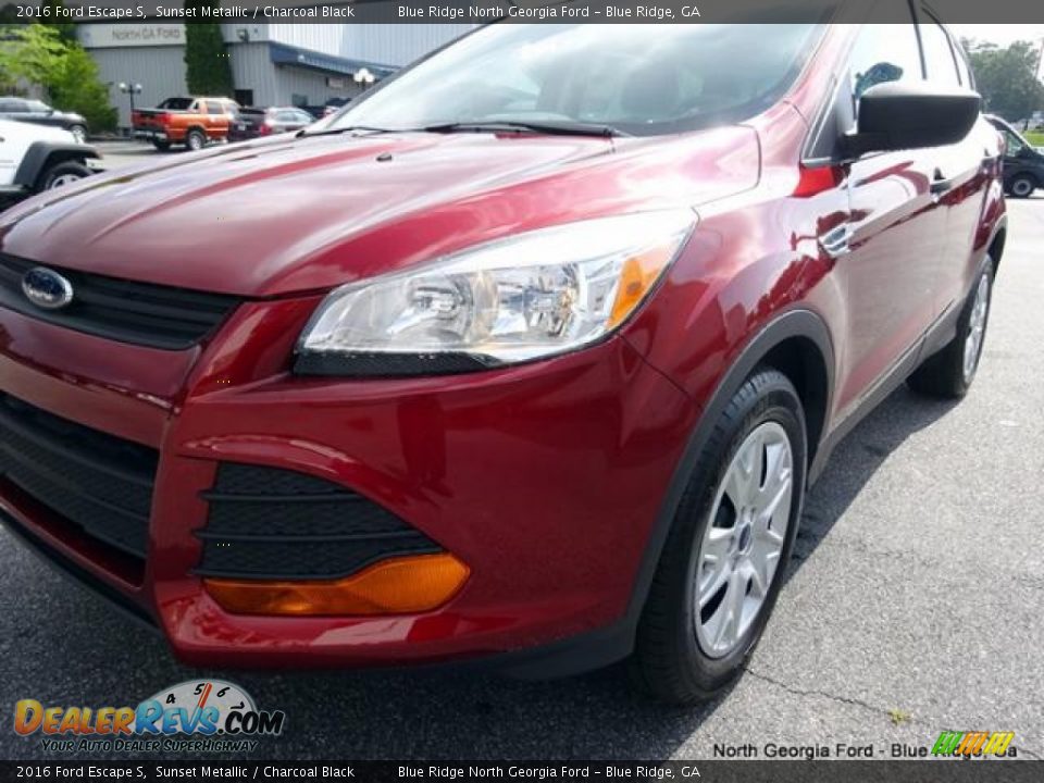 2016 Ford Escape S Sunset Metallic / Charcoal Black Photo #32
