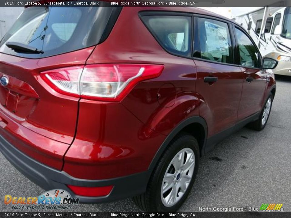2016 Ford Escape S Sunset Metallic / Charcoal Black Photo #34