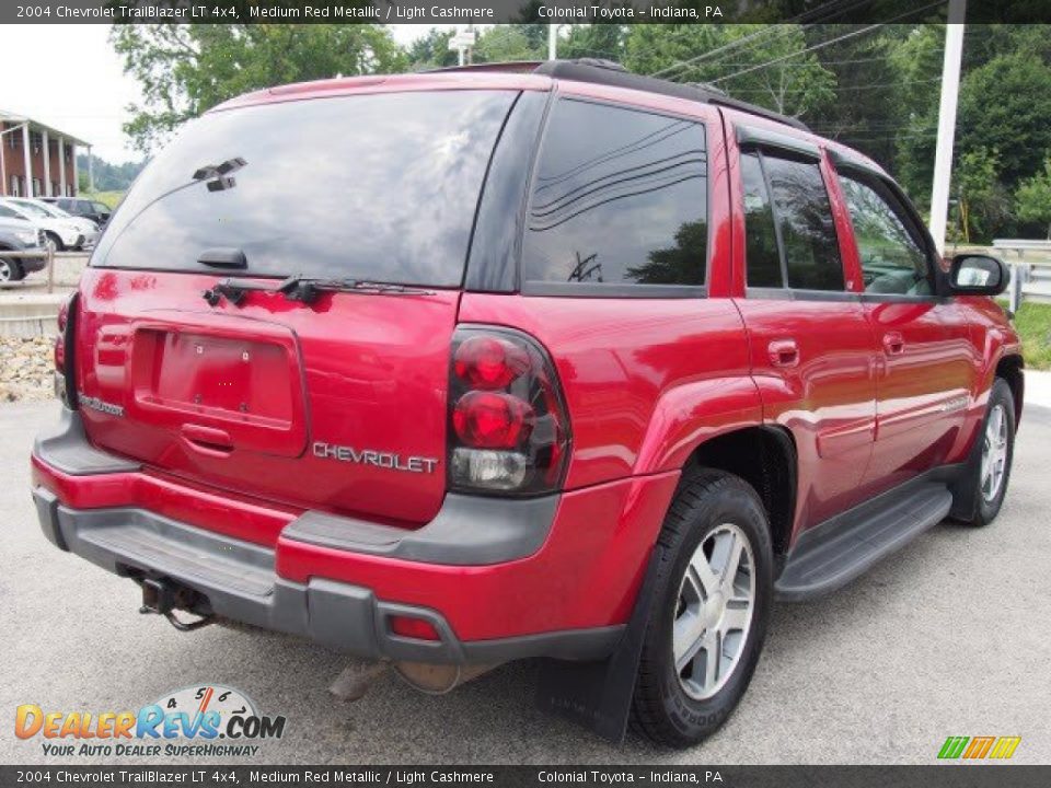 2004 Chevrolet TrailBlazer LT 4x4 Medium Red Metallic / Light Cashmere Photo #4