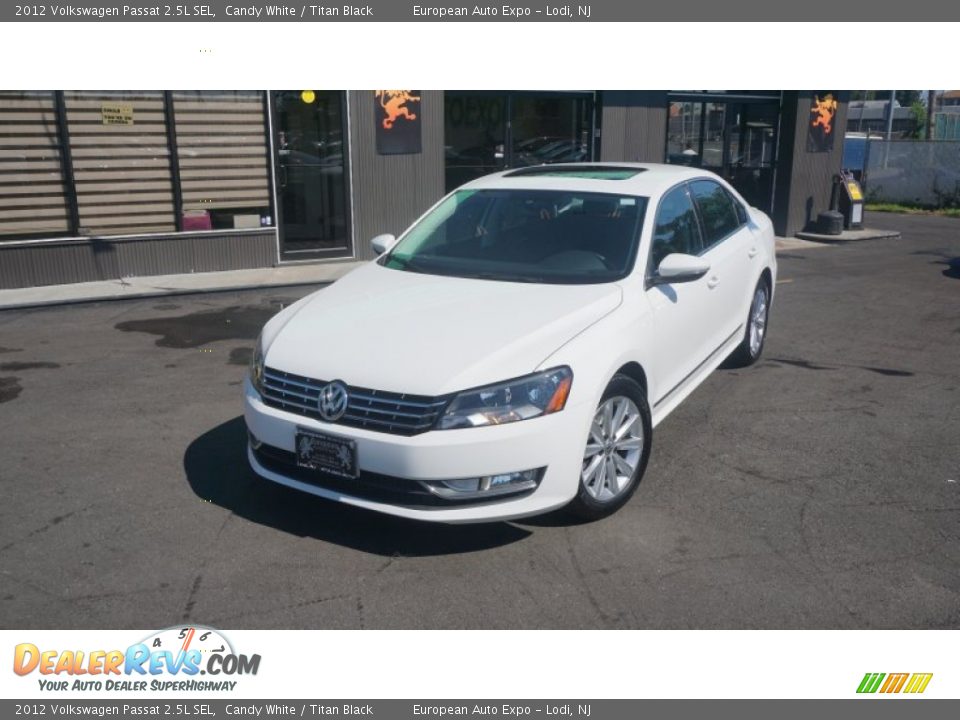 2012 Volkswagen Passat 2.5L SEL Candy White / Titan Black Photo #1