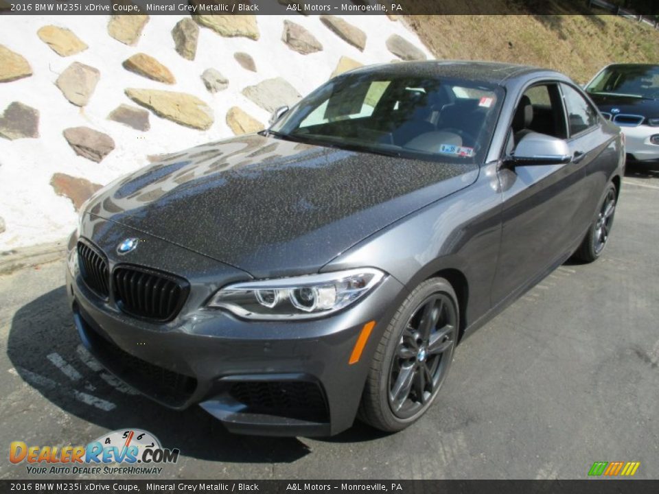Front 3/4 View of 2016 BMW M235i xDrive Coupe Photo #9