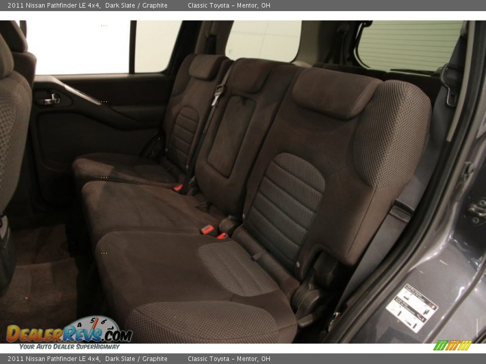 2011 Nissan Pathfinder LE 4x4 Dark Slate / Graphite Photo #18