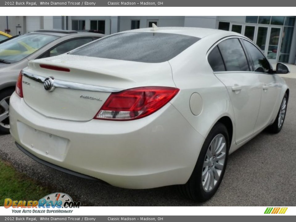2012 Buick Regal White Diamond Tricoat / Ebony Photo #2