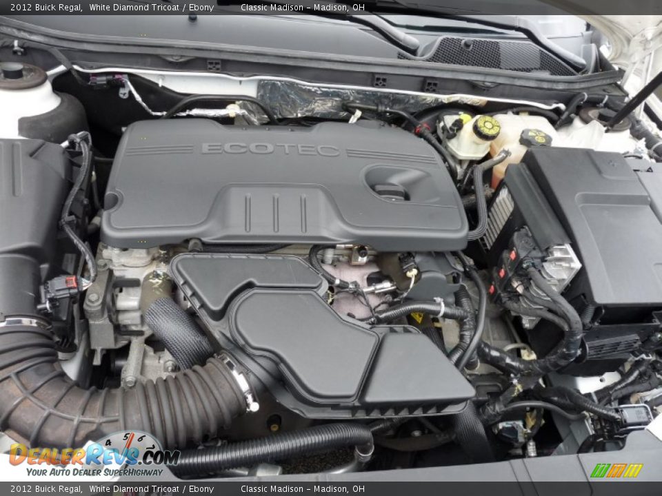 2012 Buick Regal White Diamond Tricoat / Ebony Photo #12