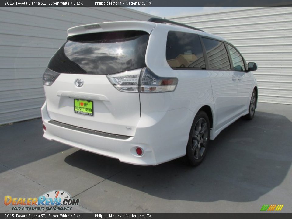2015 Toyota Sienna SE Super White / Black Photo #4