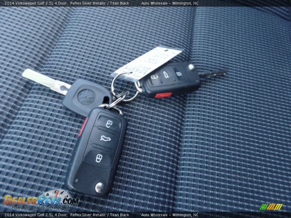 2014 Volkswagen Golf 2.5L 4 Door Reflex Silver Metallic / Titan Black Photo #20