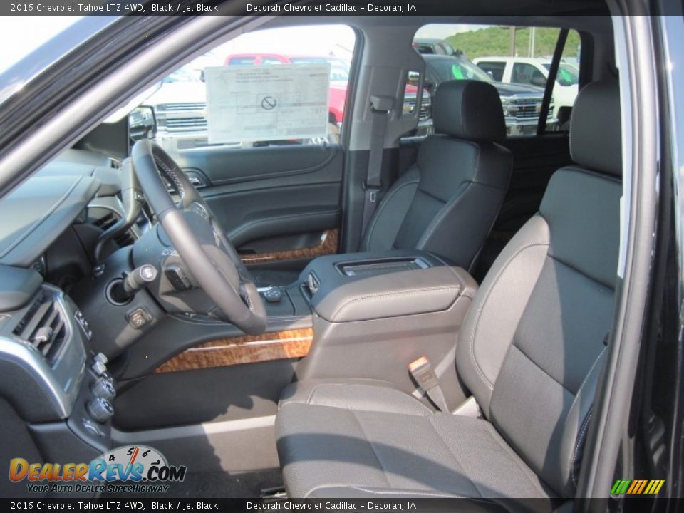Front Seat of 2016 Chevrolet Tahoe LTZ 4WD Photo #18