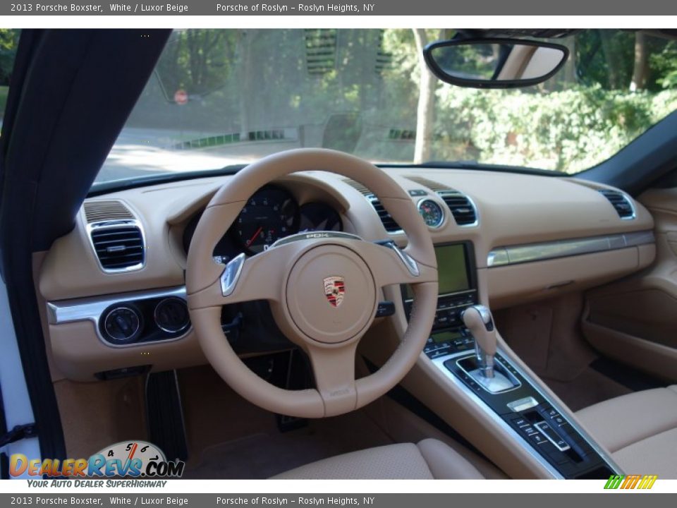 Dashboard of 2013 Porsche Boxster  Photo #13