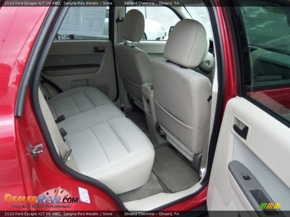 2010 Ford Escape XLT V6 4WD Sangria Red Metallic / Stone Photo #10