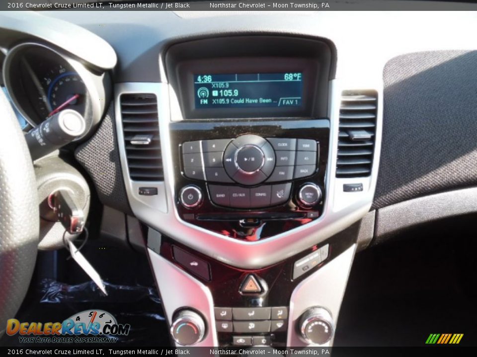 2016 Chevrolet Cruze Limited LT Tungsten Metallic / Jet Black Photo #17