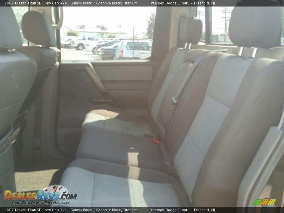 2007 Nissan Titan SE Crew Cab 4x4 Galaxy Black / Graphite Black/Titanium Photo #13