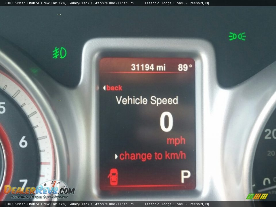 2007 Nissan Titan SE Crew Cab 4x4 Galaxy Black / Graphite Black/Titanium Photo #31