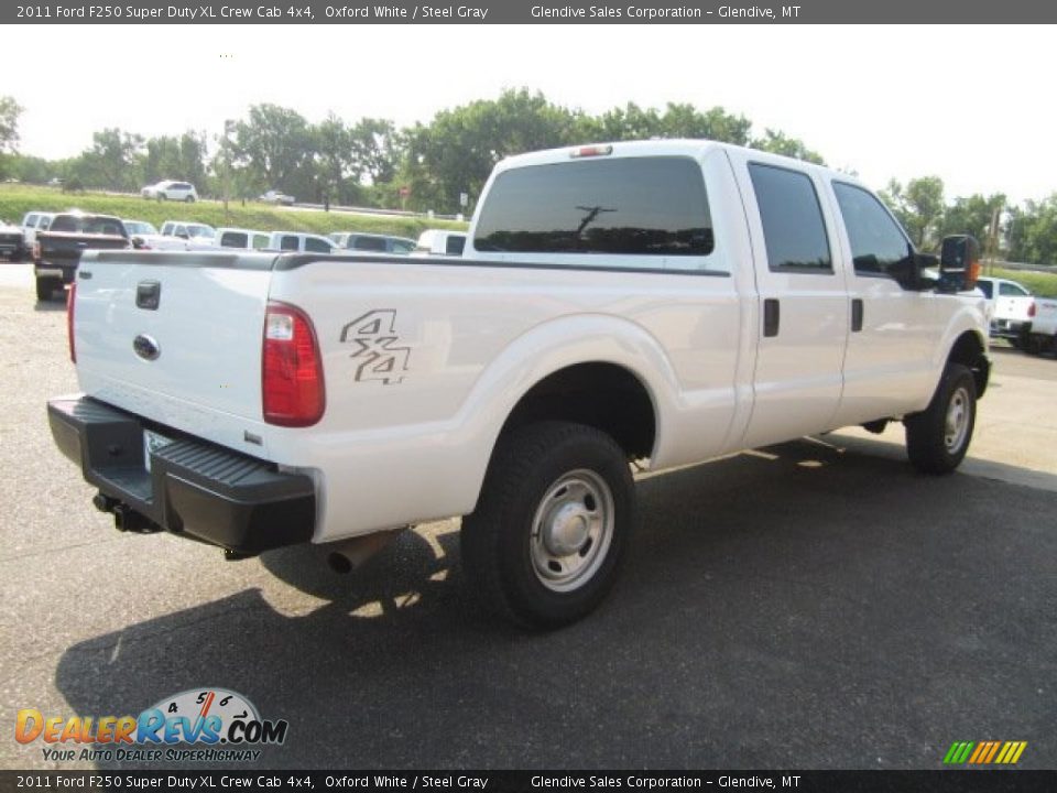 2011 Ford F250 Super Duty XL Crew Cab 4x4 Oxford White / Steel Gray Photo #3