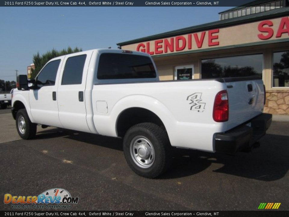 2011 Ford F250 Super Duty XL Crew Cab 4x4 Oxford White / Steel Gray Photo #4