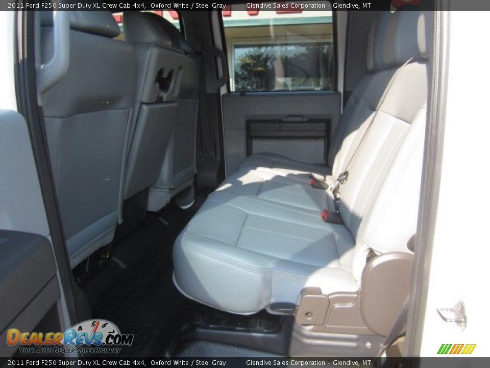 2011 Ford F250 Super Duty XL Crew Cab 4x4 Oxford White / Steel Gray Photo #8