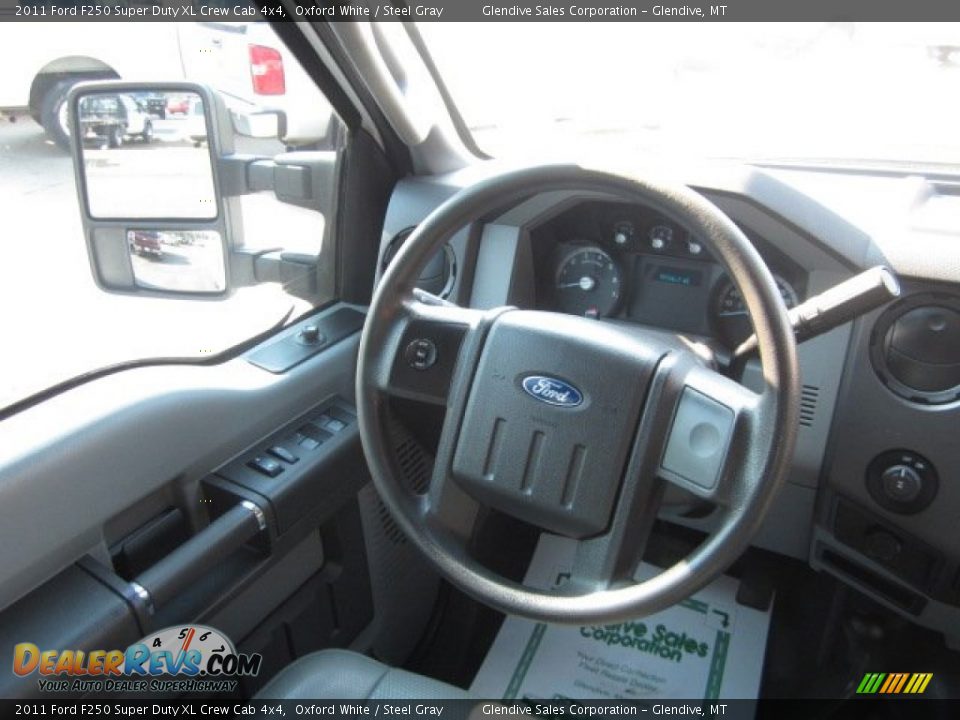 2011 Ford F250 Super Duty XL Crew Cab 4x4 Oxford White / Steel Gray Photo #18