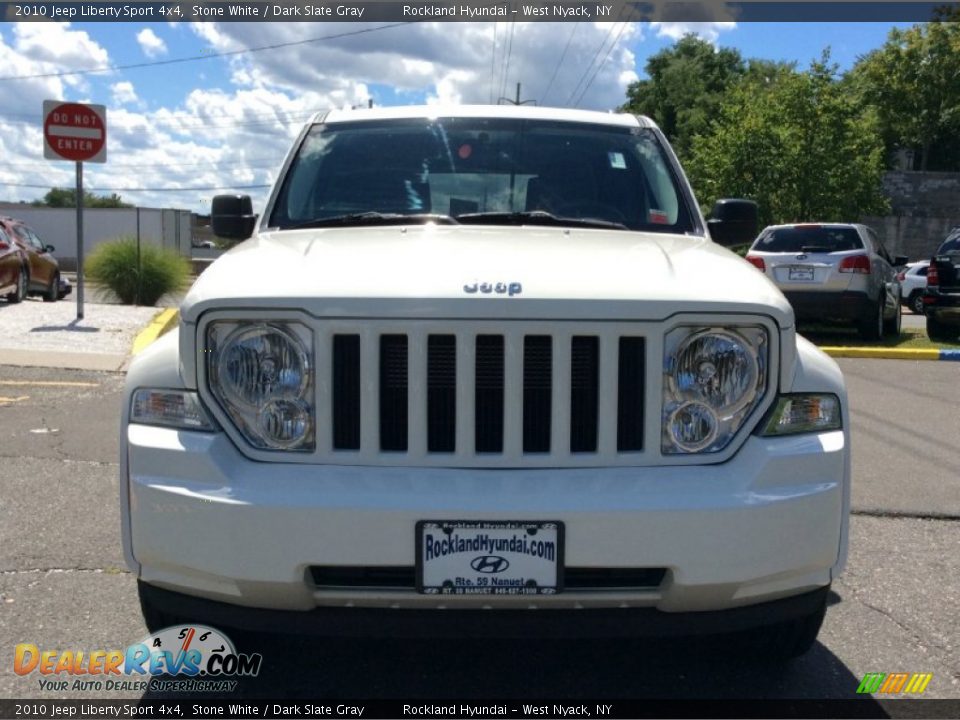 2010 Jeep Liberty Sport 4x4 Stone White / Dark Slate Gray Photo #2