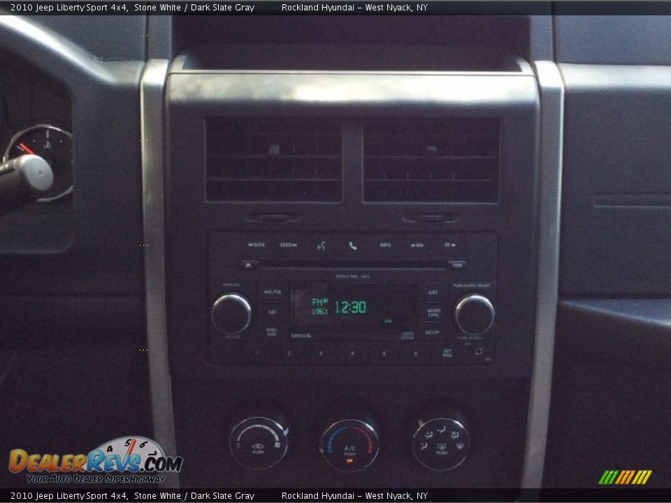 2010 Jeep Liberty Sport 4x4 Stone White / Dark Slate Gray Photo #14
