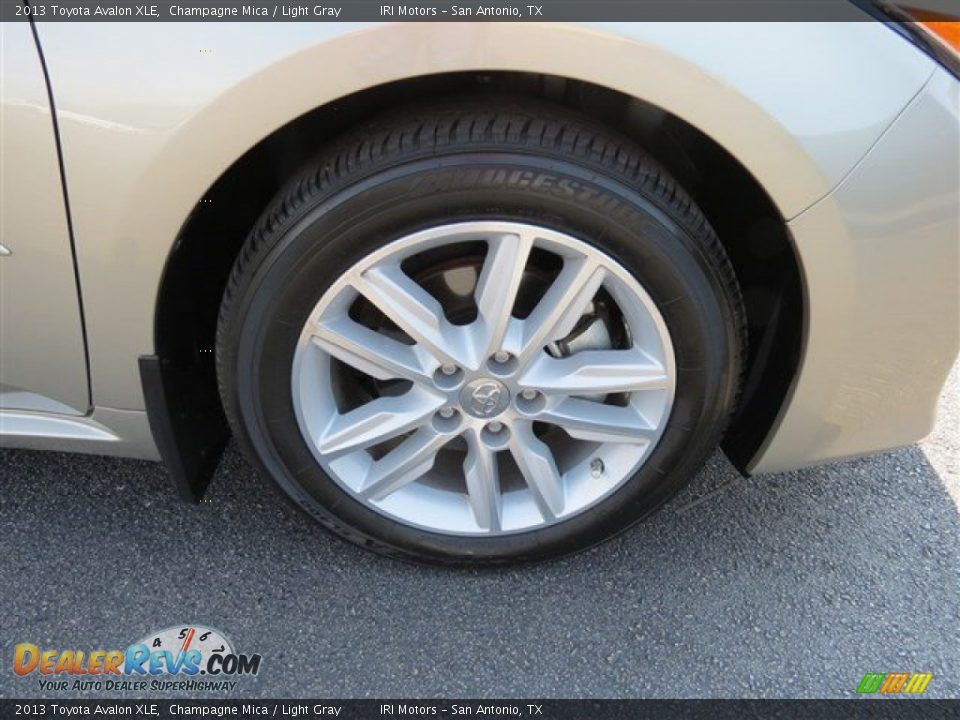 2013 Toyota Avalon XLE Champagne Mica / Light Gray Photo #10