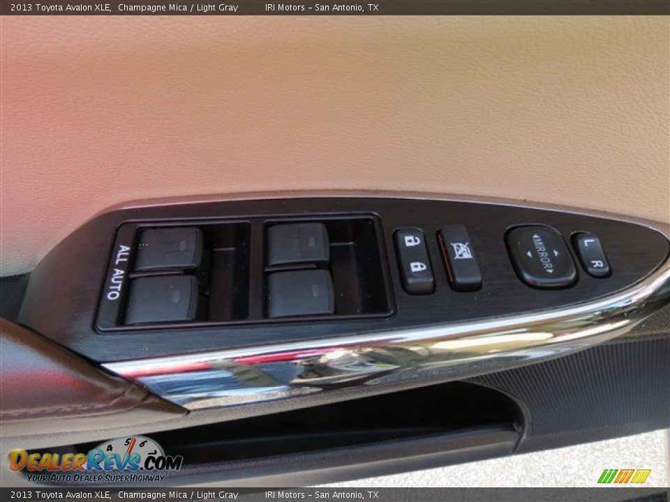2013 Toyota Avalon XLE Champagne Mica / Light Gray Photo #11