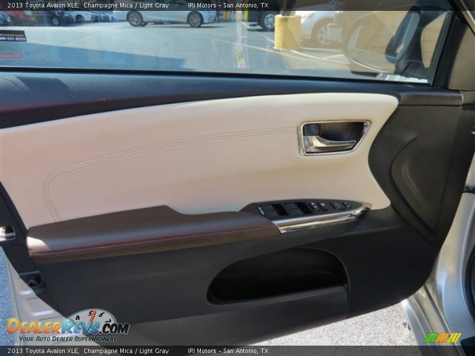 2013 Toyota Avalon XLE Champagne Mica / Light Gray Photo #12