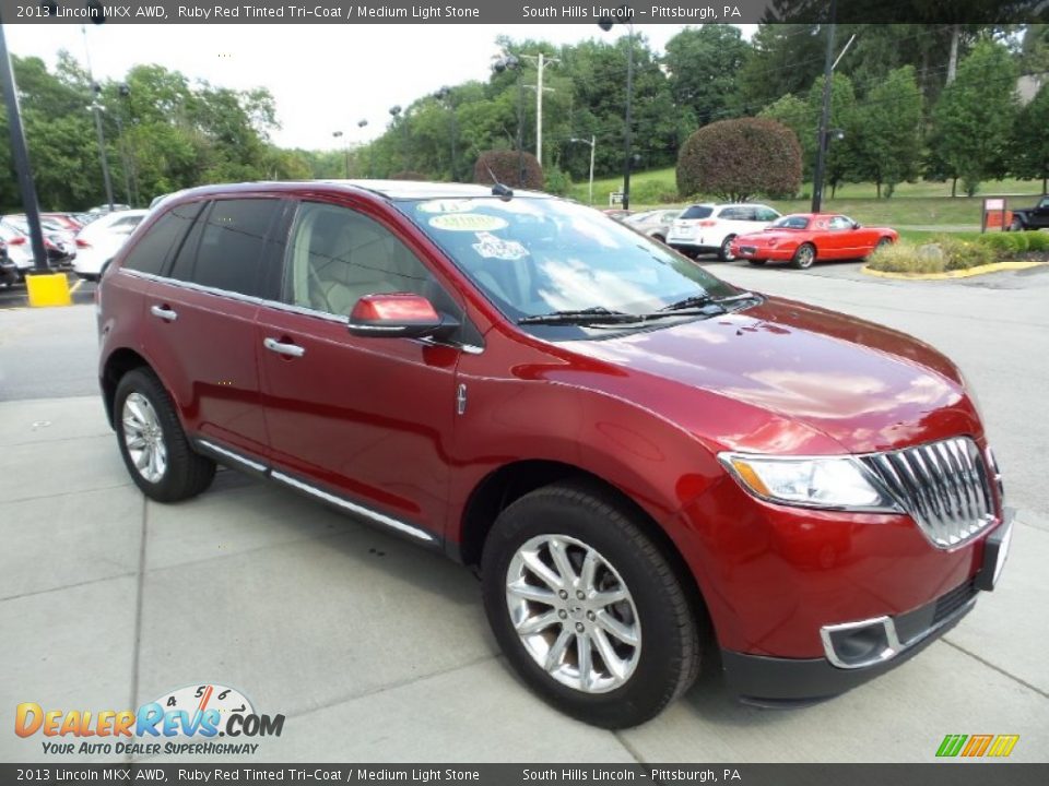 Front 3/4 View of 2013 Lincoln MKX AWD Photo #3