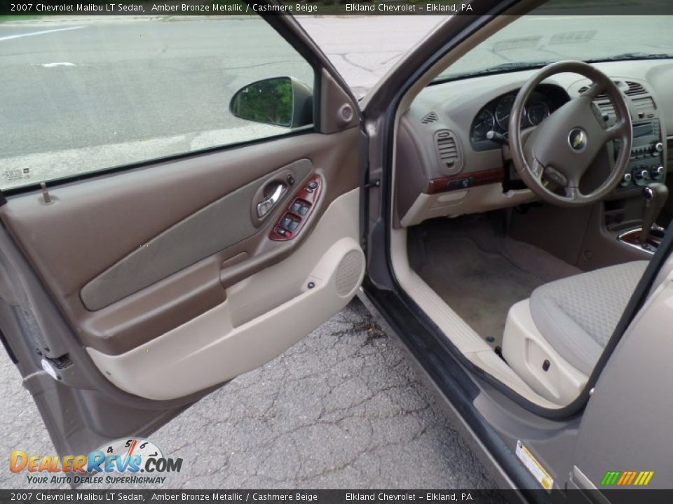 2007 Chevrolet Malibu LT Sedan Amber Bronze Metallic / Cashmere Beige Photo #12