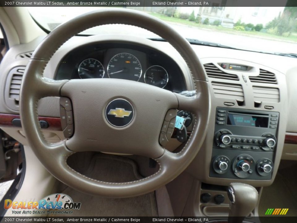 2007 Chevrolet Malibu LT Sedan Amber Bronze Metallic / Cashmere Beige Photo #17