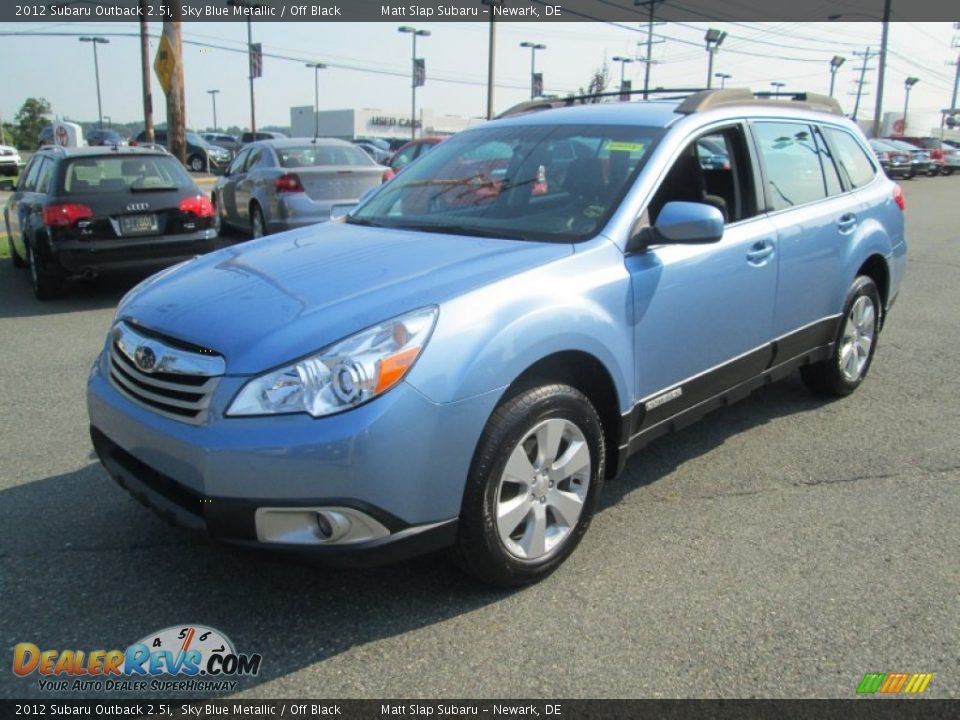 Front 3/4 View of 2012 Subaru Outback 2.5i Photo #2