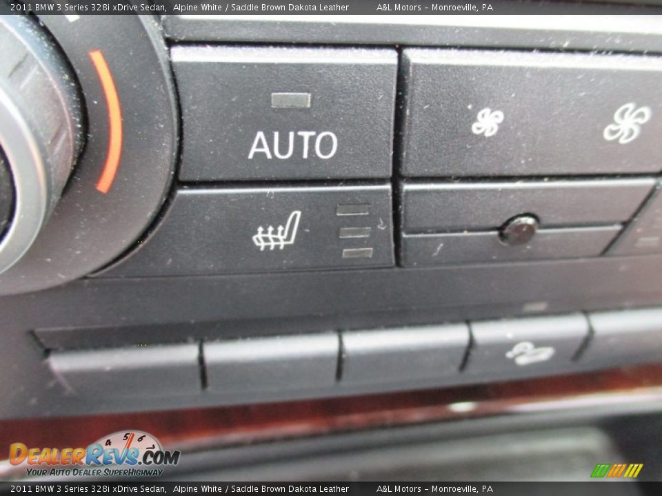 2011 BMW 3 Series 328i xDrive Sedan Alpine White / Saddle Brown Dakota Leather Photo #18