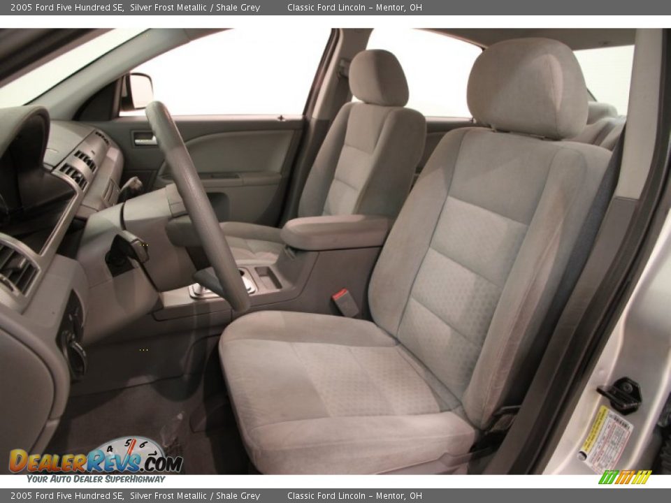 2005 Ford Five Hundred SE Silver Frost Metallic / Shale Grey Photo #5