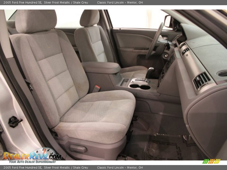 2005 Ford Five Hundred SE Silver Frost Metallic / Shale Grey Photo #10
