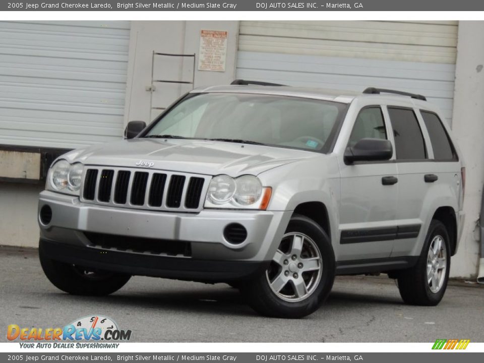2005 Jeep Grand Cherokee Laredo Bright Silver Metallic / Medium Slate Gray Photo #2