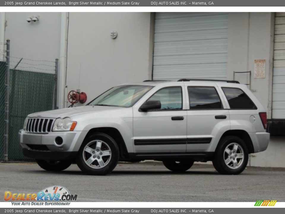 2005 Jeep Grand Cherokee Laredo Bright Silver Metallic / Medium Slate Gray Photo #3