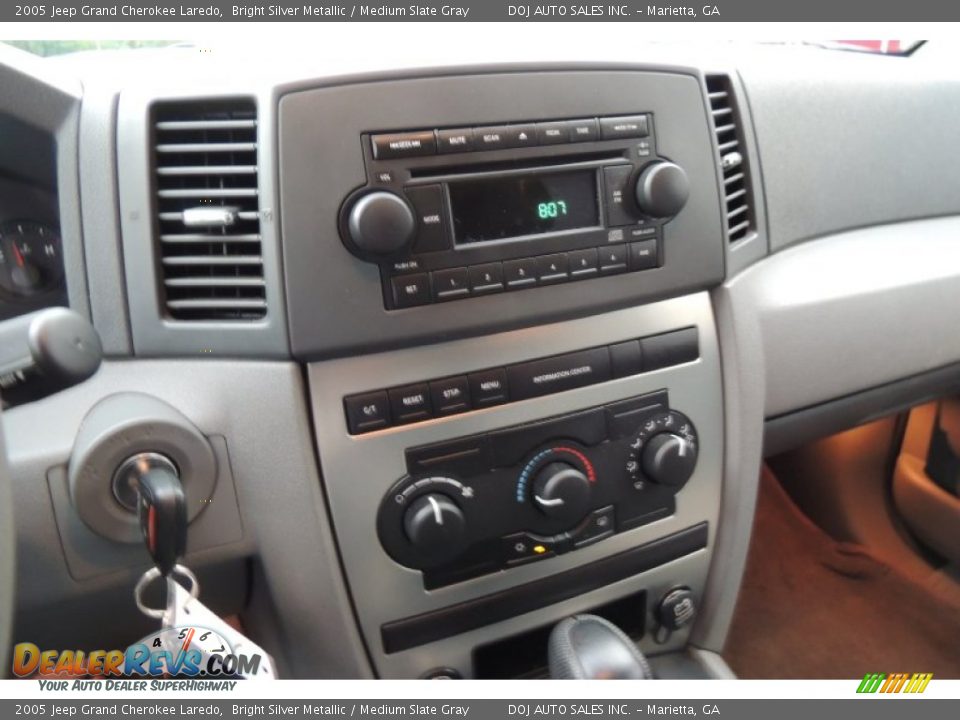 2005 Jeep Grand Cherokee Laredo Bright Silver Metallic / Medium Slate Gray Photo #11