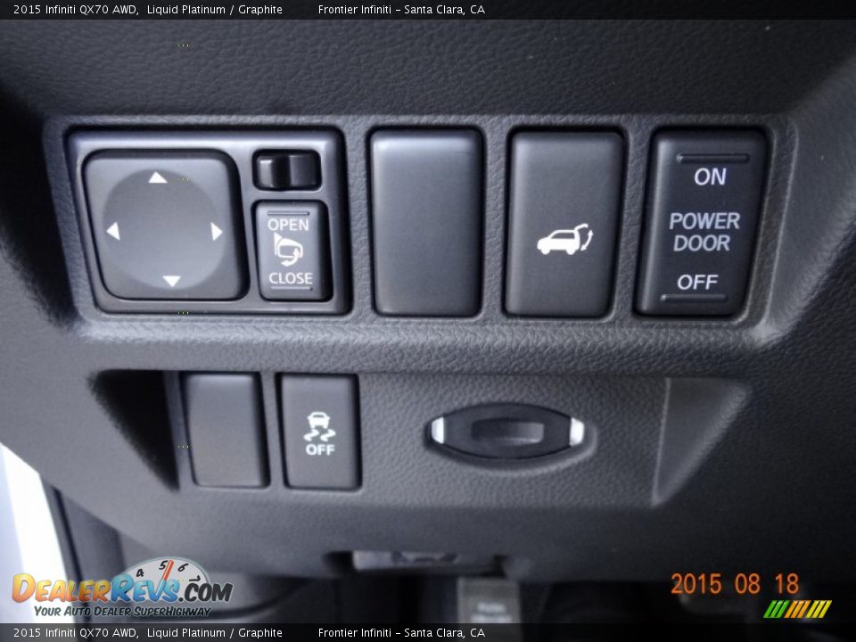 2015 Infiniti QX70 AWD Liquid Platinum / Graphite Photo #15
