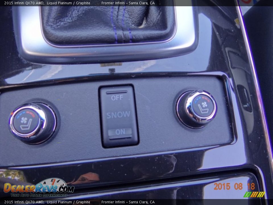 2015 Infiniti QX70 AWD Liquid Platinum / Graphite Photo #26