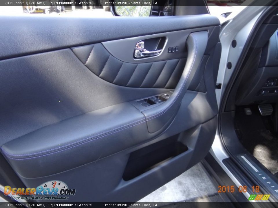 2015 Infiniti QX70 AWD Liquid Platinum / Graphite Photo #30