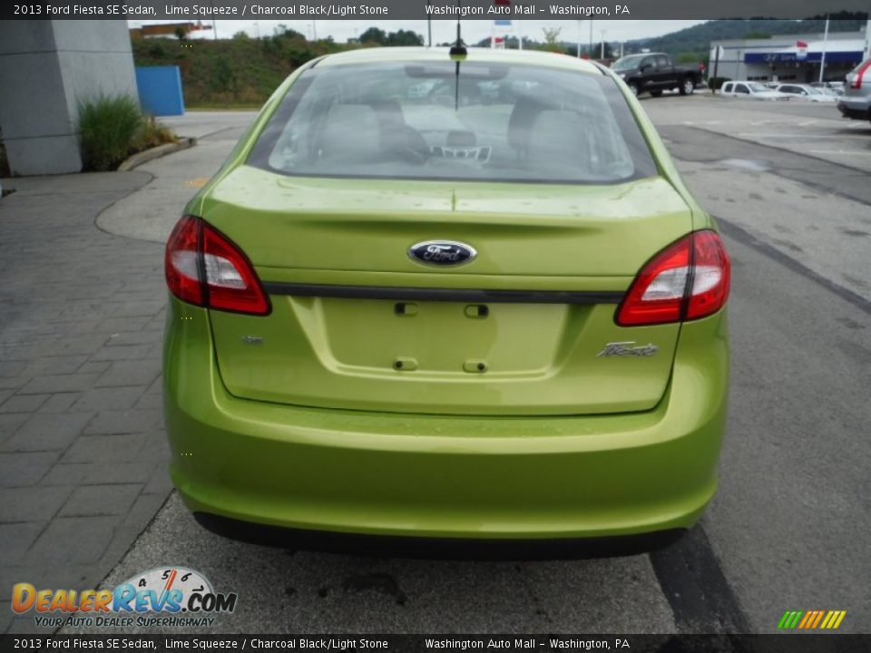 2013 Ford Fiesta SE Sedan Lime Squeeze / Charcoal Black/Light Stone Photo #7