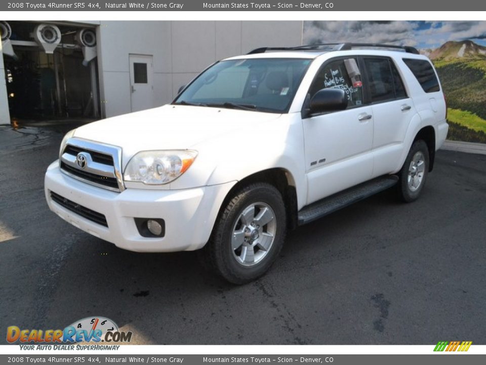 Front 3/4 View of 2008 Toyota 4Runner SR5 4x4 Photo #5