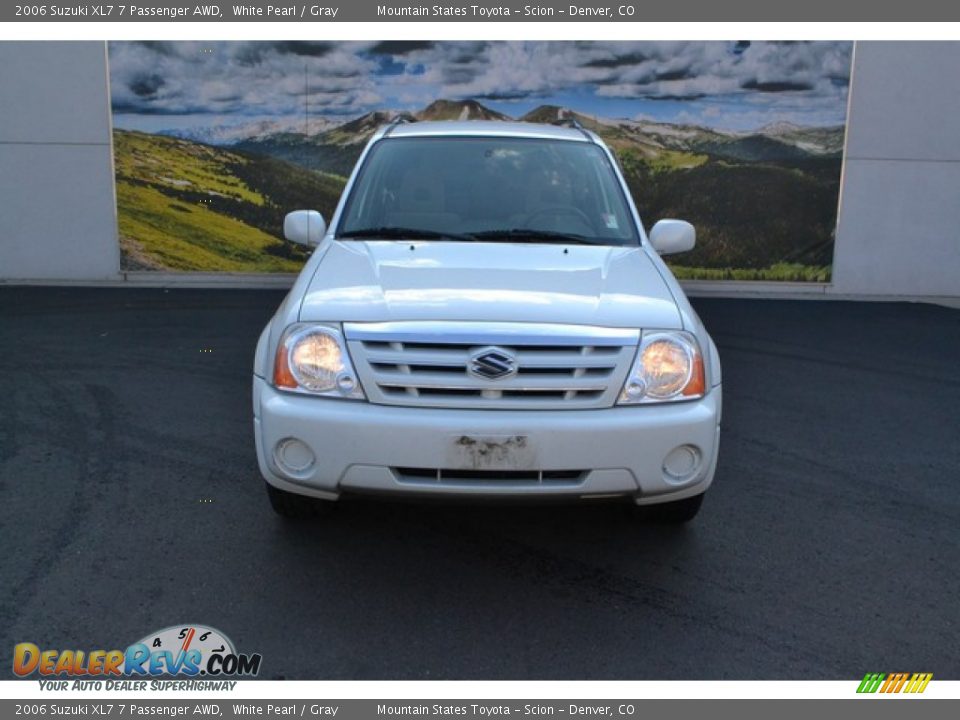 2006 Suzuki XL7 7 Passenger AWD White Pearl / Gray Photo #6