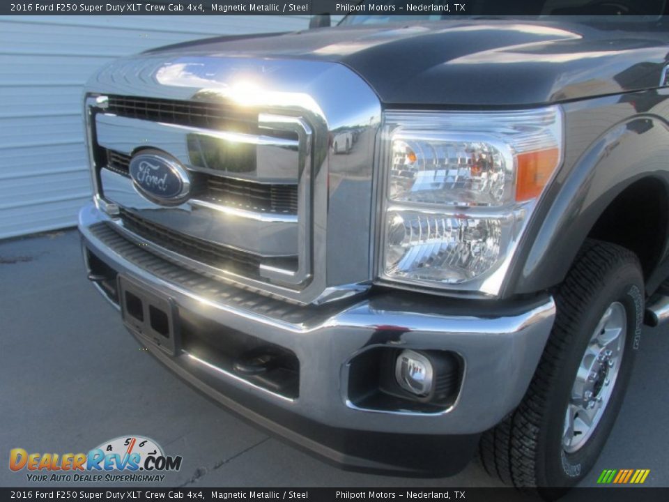 2016 Ford F250 Super Duty XLT Crew Cab 4x4 Magnetic Metallic / Steel Photo #10