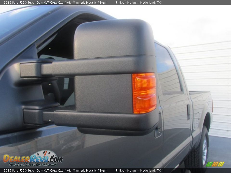 2016 Ford F250 Super Duty XLT Crew Cab 4x4 Magnetic Metallic / Steel Photo #13