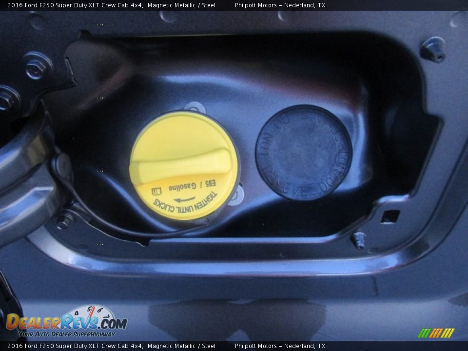 2016 Ford F250 Super Duty XLT Crew Cab 4x4 Magnetic Metallic / Steel Photo #16