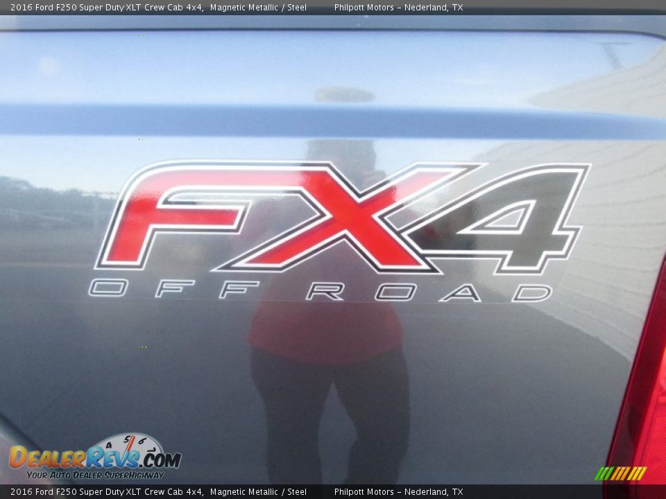 2016 Ford F250 Super Duty XLT Crew Cab 4x4 Magnetic Metallic / Steel Photo #17