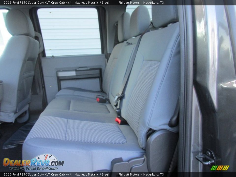 2016 Ford F250 Super Duty XLT Crew Cab 4x4 Magnetic Metallic / Steel Photo #20