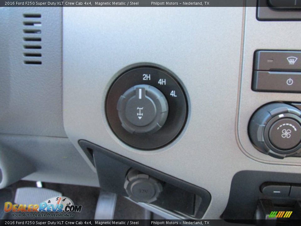 2016 Ford F250 Super Duty XLT Crew Cab 4x4 Magnetic Metallic / Steel Photo #31