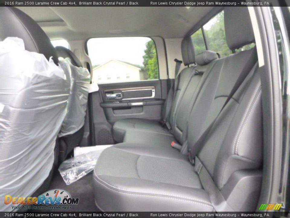 2016 Ram 2500 Laramie Crew Cab 4x4 Brilliant Black Crystal Pearl / Black Photo #4