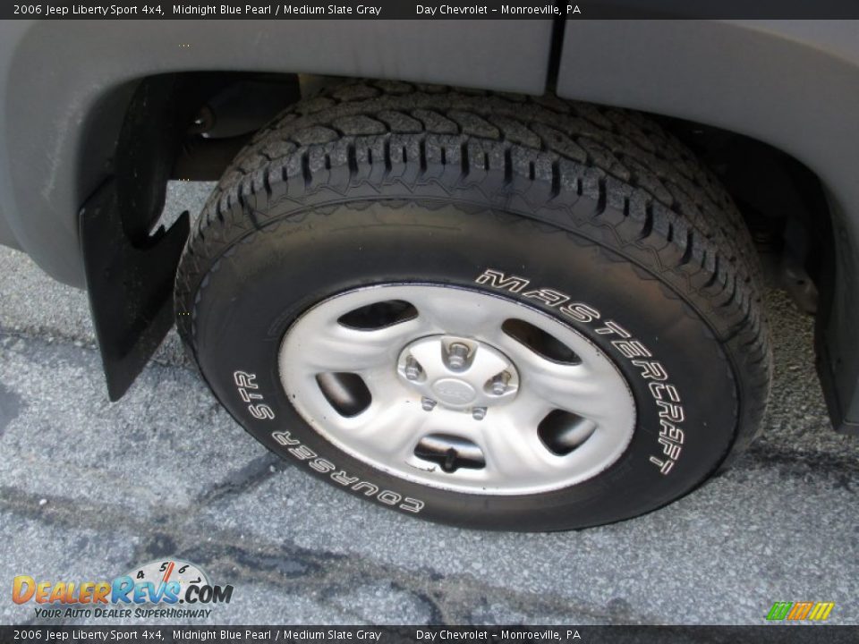 2006 Jeep Liberty Sport 4x4 Midnight Blue Pearl / Medium Slate Gray Photo #3