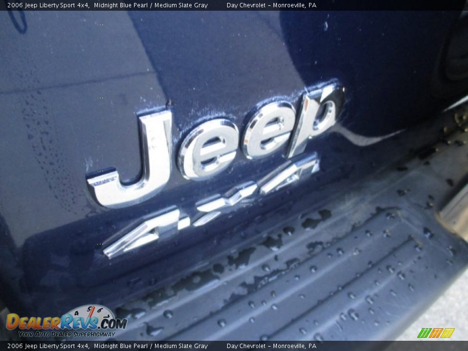2006 Jeep Liberty Sport 4x4 Midnight Blue Pearl / Medium Slate Gray Photo #8
